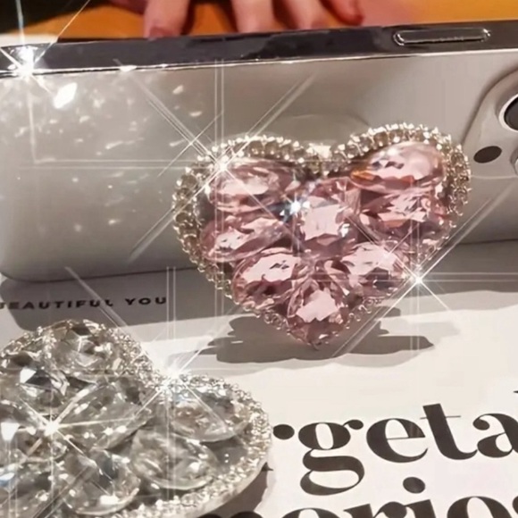 NWOT one heart bejeweled pop sockets - Picture 3 of 3